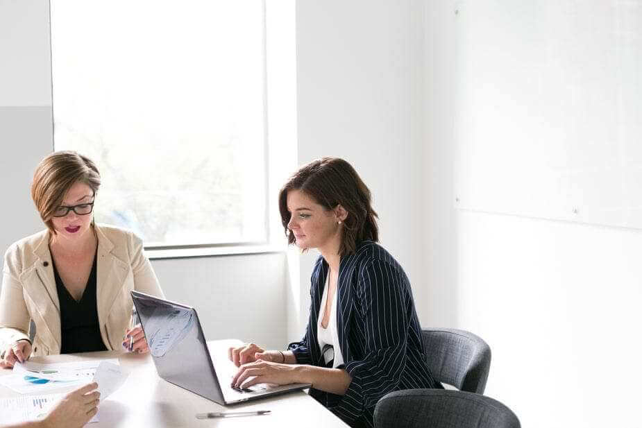 women-in-business-meeting-v2 women-in-business-meeting-v2